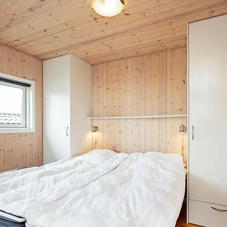 6 Person Holiday In V Holiday home