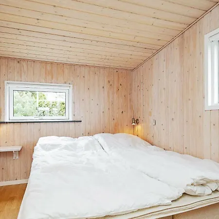 6 Person Holiday In V Ferienhaus *